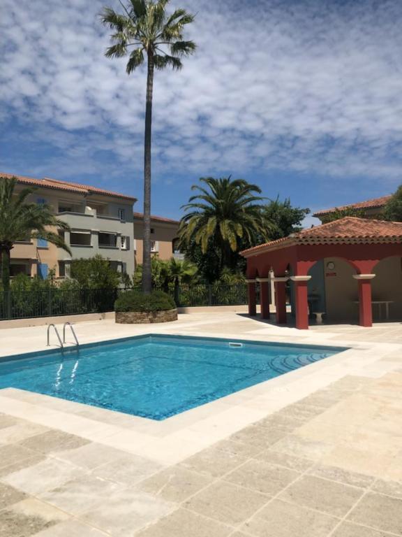 Belle Residence Au Centre De Saint Tropez Avec Piscine Et Garage Zewnętrze zdjęcie